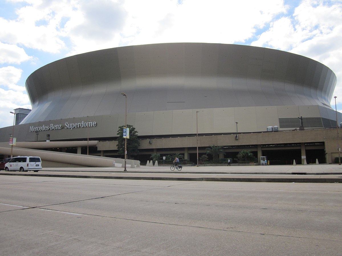 1200px-Mercedes-Benz_Superdome_Poydras_bike - Copy